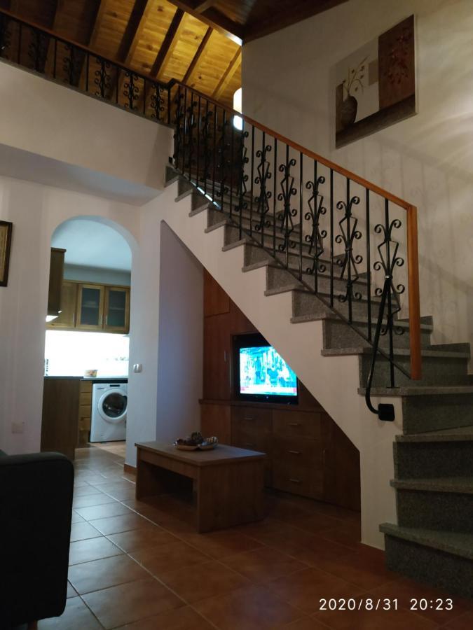 Retiro Do Cacador Villa เรเกงกุส ดิ มอนซารัซ ภายนอก รูปภาพ